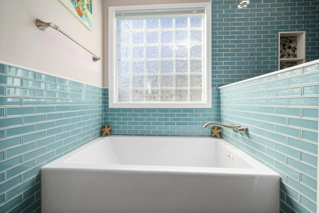 bathroom textured window